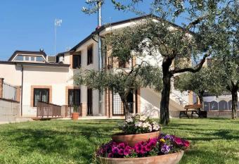 Agriturismo Gusto Nocciola has Balcony rooms