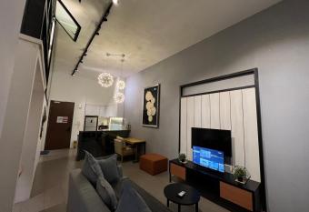 EST BANGSAR ALILA BY SVH has Balcony rooms