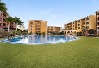 Love Island 77 has Balcony rooms