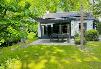 Natuurhuisje Bergvliet - Nature, Golf & Wellness has Balcony rooms