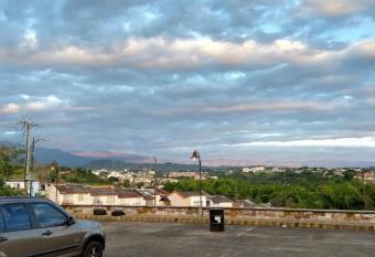Hermoso apto con piscina has Balcony rooms
