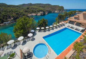 Hotel Gale  n has Balcony rooms