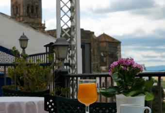 Hotel El Convento allows 18 year olds to book a room