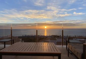 Luxurious Apartment with Seaview in Sunny Manilva allows 18 year olds to book a room