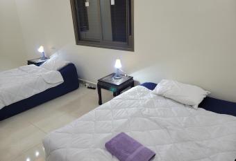 PETRA QUIET HOTEL allows 18 year olds to book a room