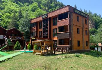 Gold City Apart Hotel, Trabzon, Turkey has Balcony rooms