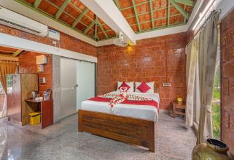 Nathan Resort with Swimming Pool has Balcony rooms