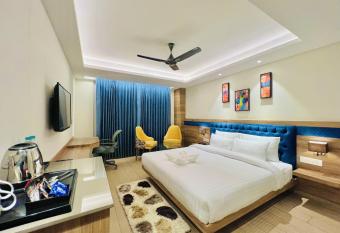 SJ PARADISE has Balcony rooms