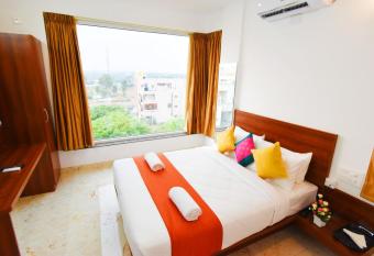 Keerthis Royal Suites Kempegowda International Airport allows 18 year olds to book a room
