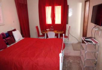 Chambre meubl   toilette int  rieur balcon wifi acc  s cuisine ouest foire has Balcony rooms