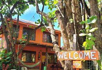 Casa Terra allows 18 year olds to book a room