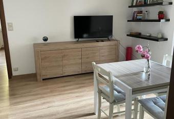 Grazioso appartamento a Legnano has Balcony rooms