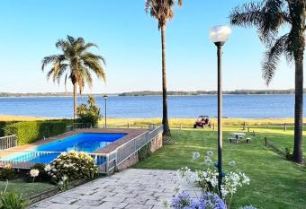 Casa De Verano Villa Del Dique has Balcony rooms