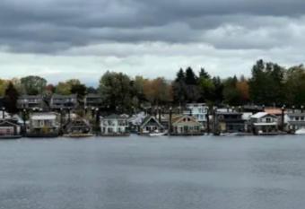 (null) has Balcony rooms