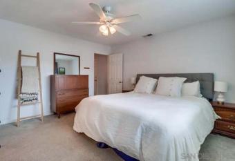 Fully furnished 3 bedroom for sublease has Balcony rooms