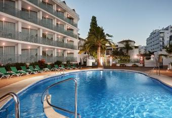 Villa Flamenca has Balcony rooms