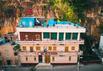 Bawarri Haveli has Balcony rooms