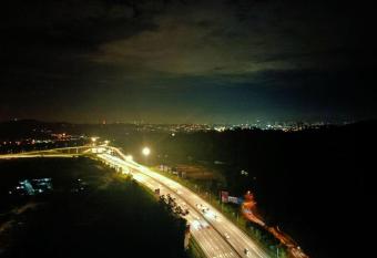 Hana D sensory homestay southville city has Balcony rooms