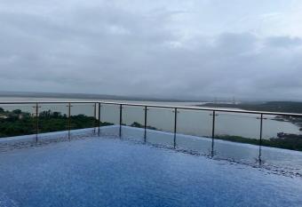 Studio Apt with Rooftop Panoramic views @ Dabolim has Balcony rooms