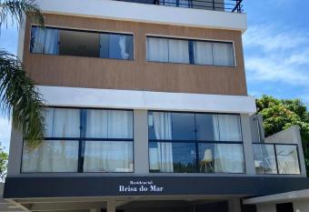 Residencial Brisa do Mar allows 18 year olds to book a room