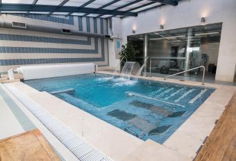 ARVA Spa Par  s has Balcony rooms