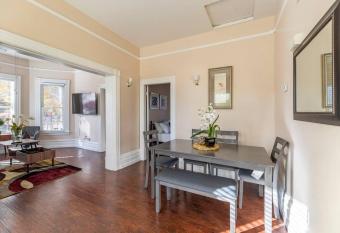 A+ 2 BR Victorian Home away from Home has Balcony rooms