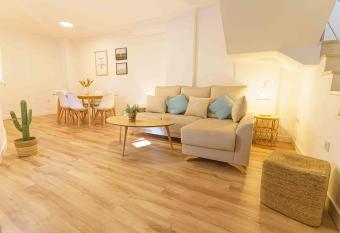 Ruizcar center apartment Ronda has Balcony rooms