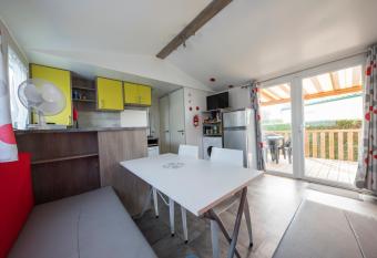 le 934 des charmettes has Balcony rooms