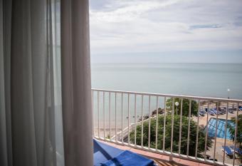 Carlos III has rooms with a private hot tub