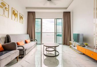 Perfect Sea View QW has Balcony rooms