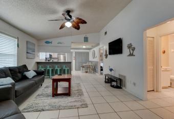 St Augustine Beach Escape has Balcony rooms