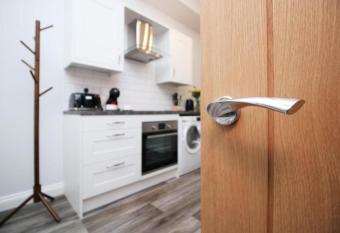 Chapel Apartment 4 By MGroupSA allows 18 year olds to book a room