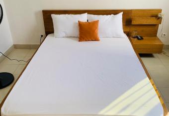 Chez D  licia aux MAMELLES allows 18 year olds to book a room