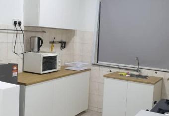 Homestay Zarina allows 18 year olds to book a room