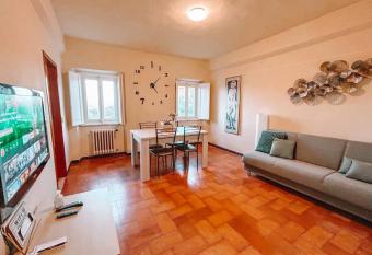 ESCLUSIVO!!!!!Attico has Balcony rooms