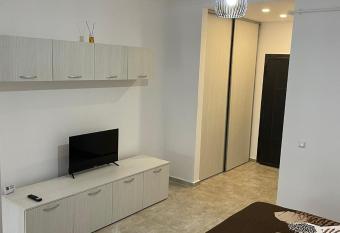 Garsoniera Tineretului allows 18 year olds to book a room