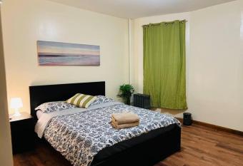 20 Min to Manhattan New 3 Bed 1 Bath None smoked has Balcony rooms