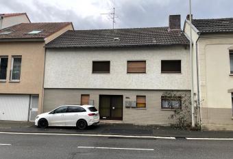 Bonn-Beuel zentrale Ferienwohnung mit Parkpl  tzen has Balcony rooms