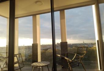 Appartement standing Vue panoramique sur Nantes allows 18 year olds to book a room