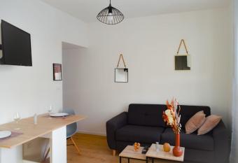 SUPERBE T2 NEUF Montbeliard - Audincourt allows 18 year olds to book a room
