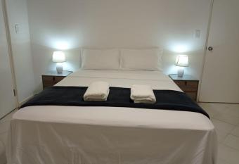 Do  a Nancy allows 18 year olds to book a room