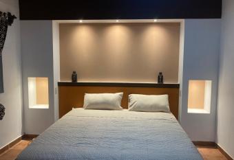 LU UM Master Suites has Balcony rooms