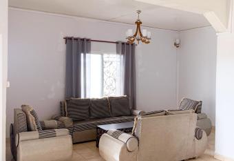 Maison de charme dans la capitale has Balcony rooms