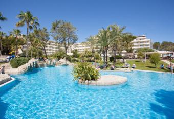 Grupotel Gran Vista & Spa allows 18 year olds to book a room