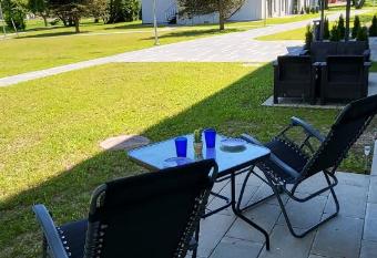 Seaside_albatross has Balcony rooms