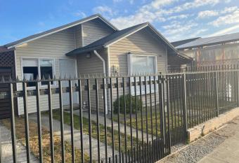 Casa para 4 en Puerta Sur allows 18 year olds to book a room