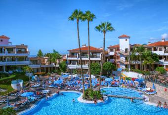 Apartamentos Albatros Golf del Sur Tenerife allows 18 year olds to book a room