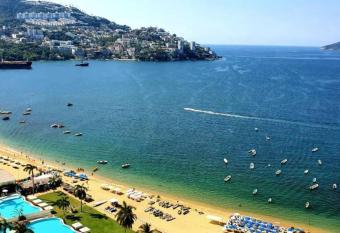 Penthouse Armando s Le Club has Balcony rooms