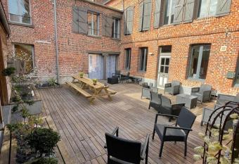 Douai house has Balcony rooms