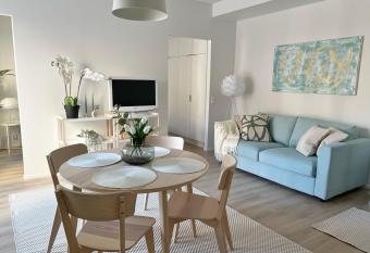 City Apartment Arctic Taiga allows 18 year olds to book a room